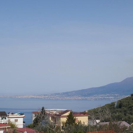 Olindo Apartment E Cristina Apartments Vico Equense Eksteriør billede