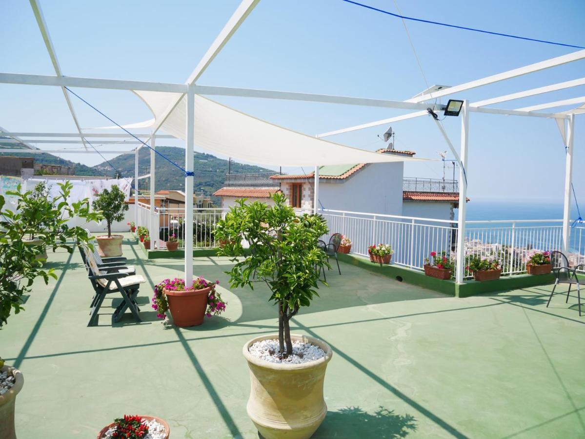 Olindo Apartment E Cristina Apartments Vico Equense Eksteriør billede